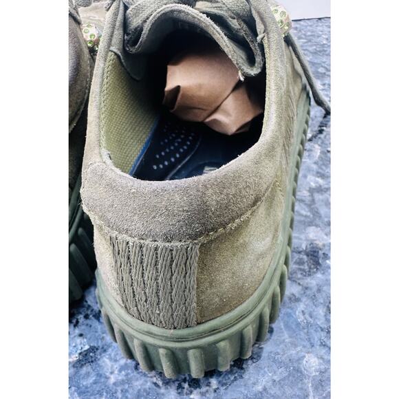 Clarks x Pleasures Torhill Drgn Olive Sneakers Men’s US 7 Limited Edition main image 7
